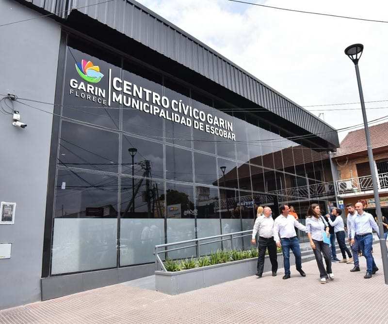 Ariel Sujarchuk y Santiago Fraschina recorrieron Garín para evaluar posibles espacios donde se instalarán las futuras oficinas de ANSES