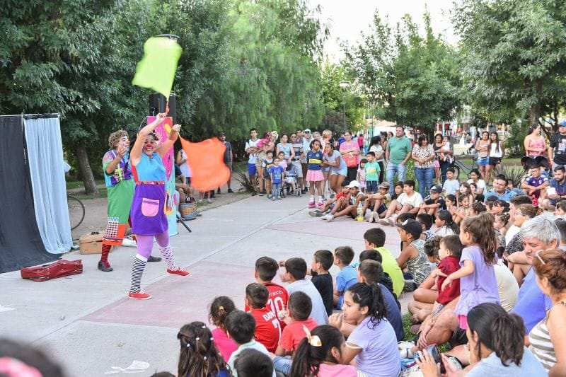 Verano en Escobar: Miles de personas disfrutan de las actividades culturales que ofrece la Municipalidad
