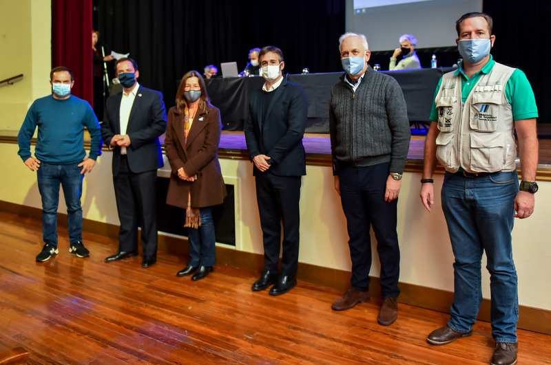 Región Norte 2: Ariel Sujarchuk encabezó la apertura de una capacitación sobre seguridad y salud junto a la ministra Sabina Frederic