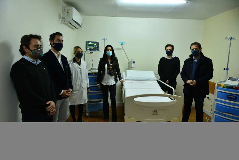 Hospital Municipal Néstor Carlos Kirchner: Ariel Sujarchuk y la titular del PAMI, Luana Volnovich, presentaron nuevo equipamiento y supervisaron las obras de ampliación del edificio