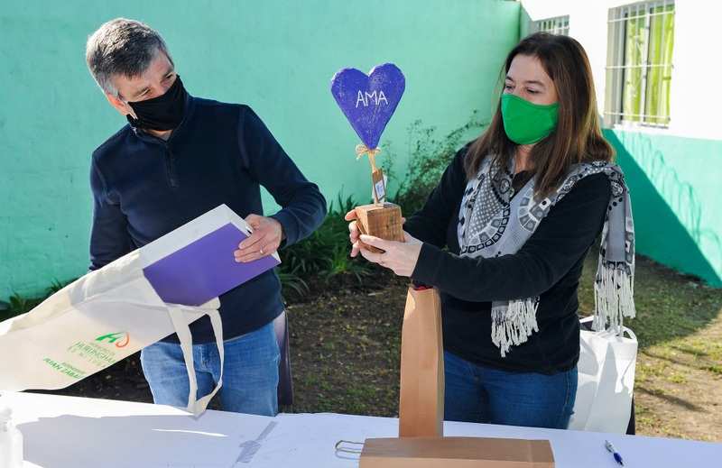 Juan Zabaleta y Estela Díaz firmaron un convenio para implementar en Hurlingham el fondo bonaerense de asistencia contra la violencia de género