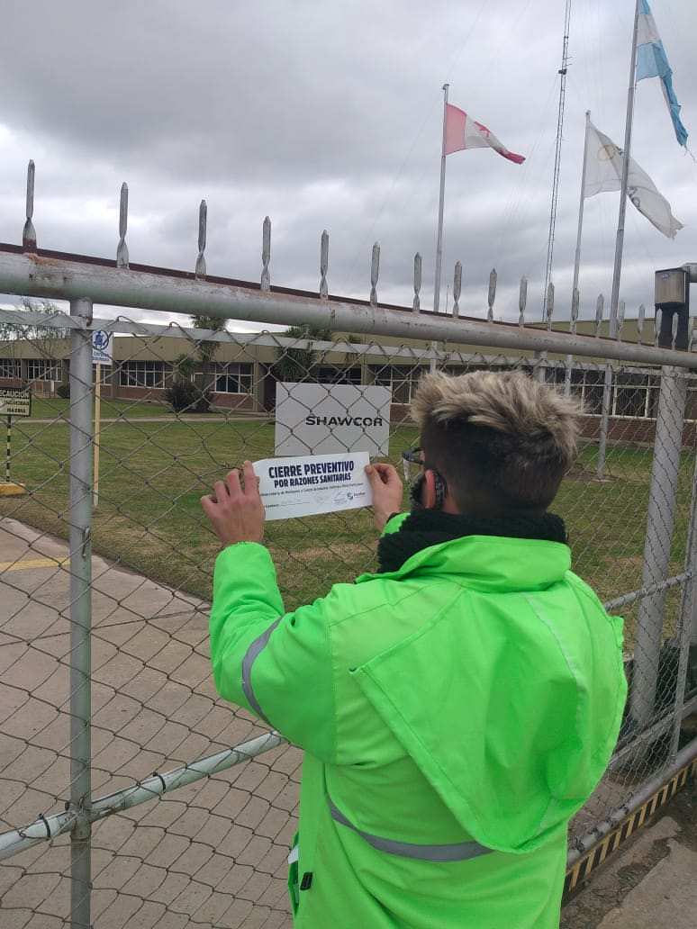 La Municipalidad de Escobar dispuso el cierre de una planta industrial tras confirmarse dos casos de Covid-19 entre su personal