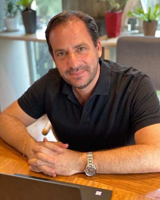 Dio negativo el hisopado del intendente Ariel Sujarchuk