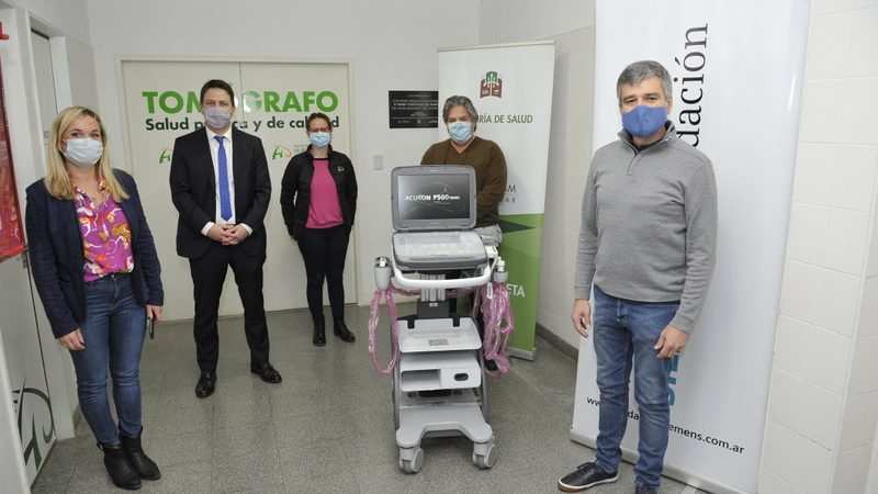 Zabaleta recibió equipamiento del gobierno nacional para poner en marcha el programa de Telesalud en Hurlingham