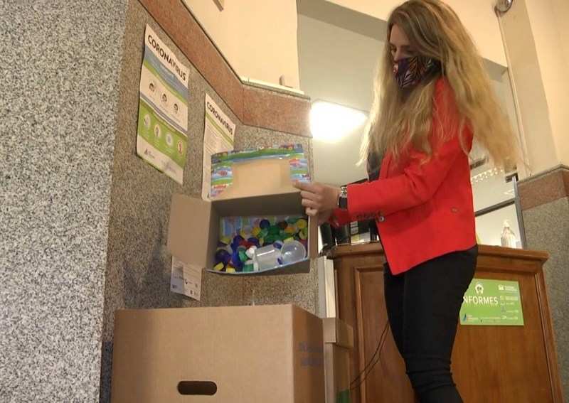 San Fernando colabora con el Hospital Garrahan en el reciclaje de papel y tapitas de plástico