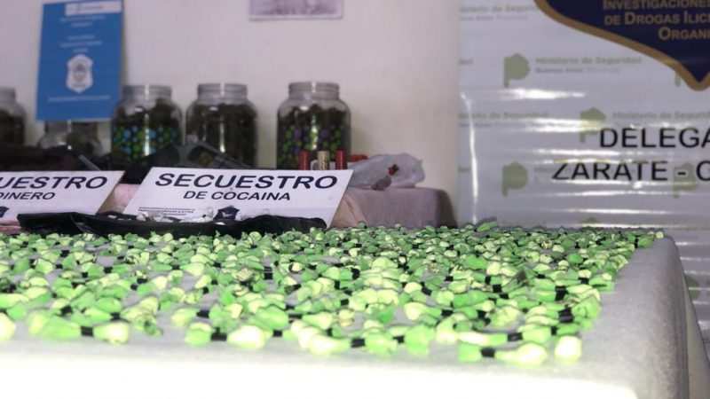 Escobar,  golpe al narcotráfico: por una denuncia recibida en el 0800 municipal, se realizaron nueve allanamientos,  se desbarató una peligrosa banda y se incautaron más de 11 kilos de droga