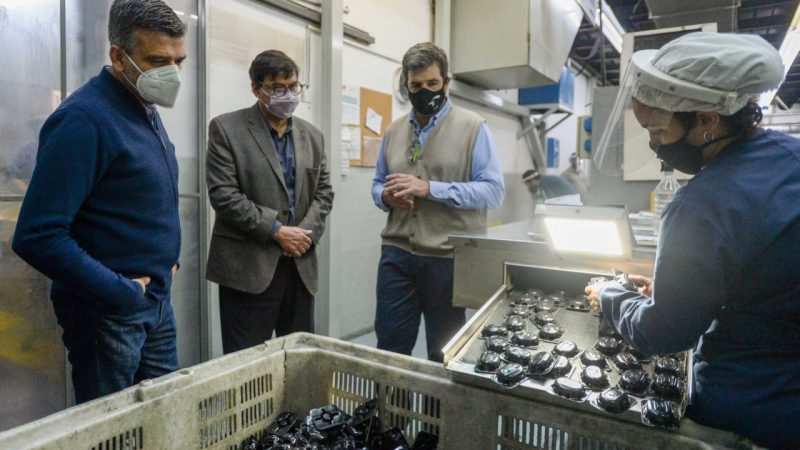 Zabaleta y Moroni visitaron una Pyme en Hurlingham y destacaron las políticas para sostener la producción y el trabajo