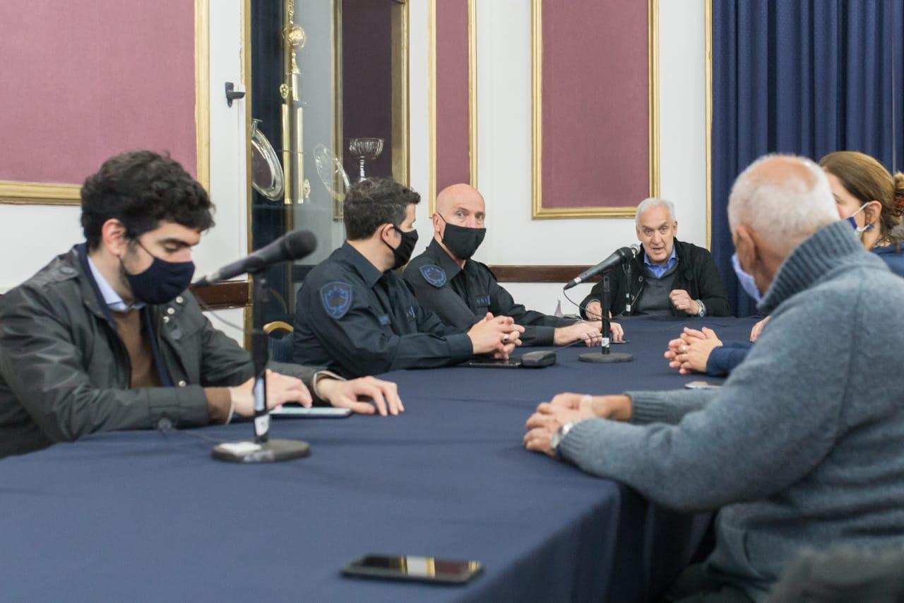 Iron Mountain: el Ministerio de Seguridad de la Nación, la Policía Federal Argentina y legisladores porteños del FdT recibieron a familiares