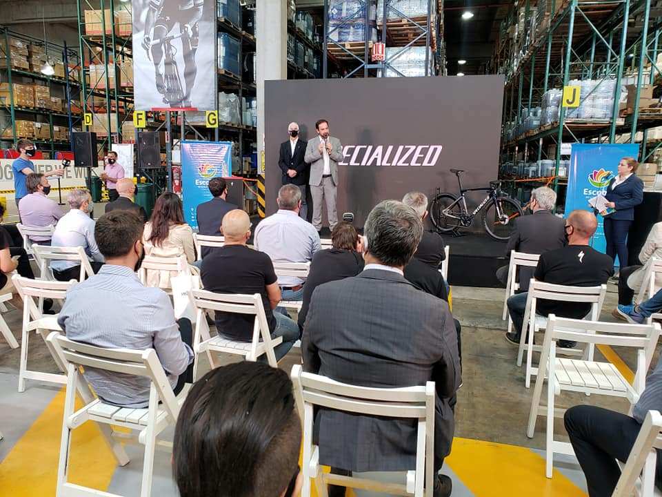 Sujarchuk participó de la inauguración de la empresa de Bicicletas SPECIALIZED en Garín