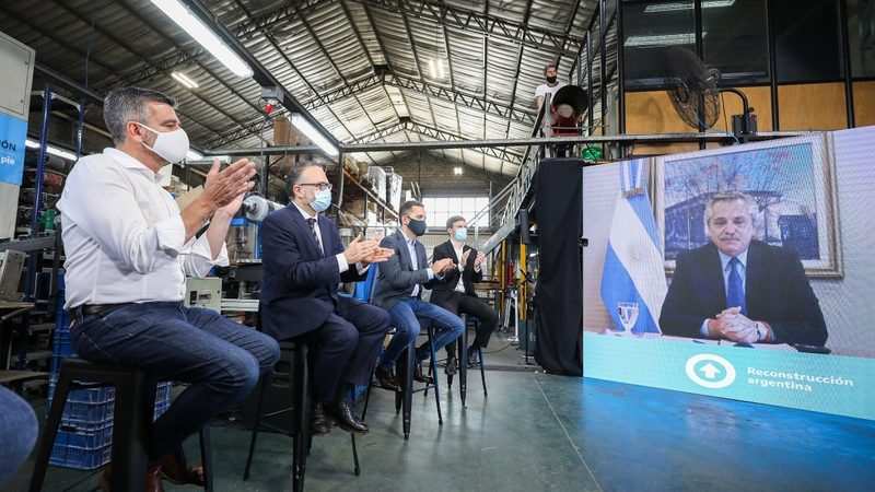 El presidente Alberto Fernández, junto a Zabaleta y Kulfas, lanzó en Hurlingham el Plan de Reactivación e Inclusión Financiera para Pymes