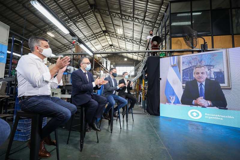 El presidente Alberto Fernández, junto a Zabaleta y Kulfas, lanzó en Hurlingham el Plan de Reactivación e Inclusión Financiera para Pymes