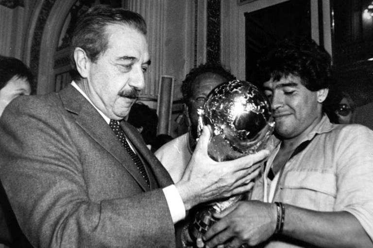 Ariel Sujarchuk envía proyectos al Concejo Deliberante para que Diego Maradona, Néstor Kirchner y Raúl Alfonsín tengan su propio monumento en el partido de Escobar