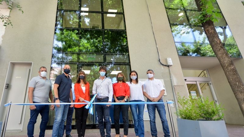 Juan Andreotti inauguró un nuevo edificio de Economía y Obras Públicas