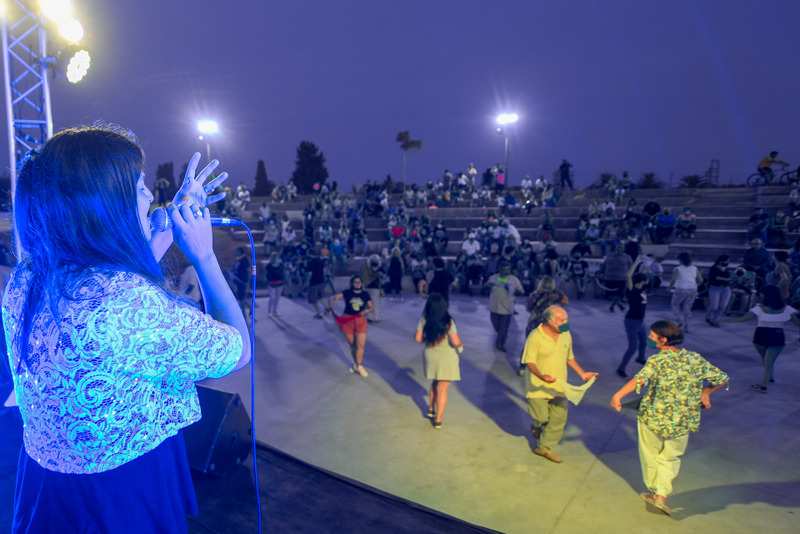 San Fernando compartió una Peña Folklórica a cielo abierto y con cuidados