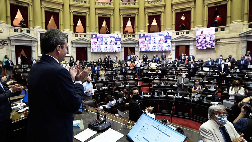 Tras 22 horas de debate, Diputados aprobó  el proyecto de legalización del aborto