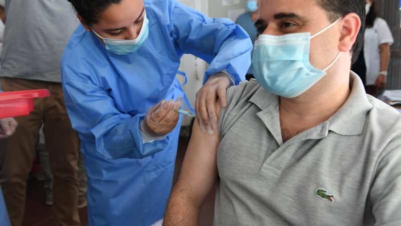Avanza en San Fernando la vacunación contra el coronavirus al personal de salud