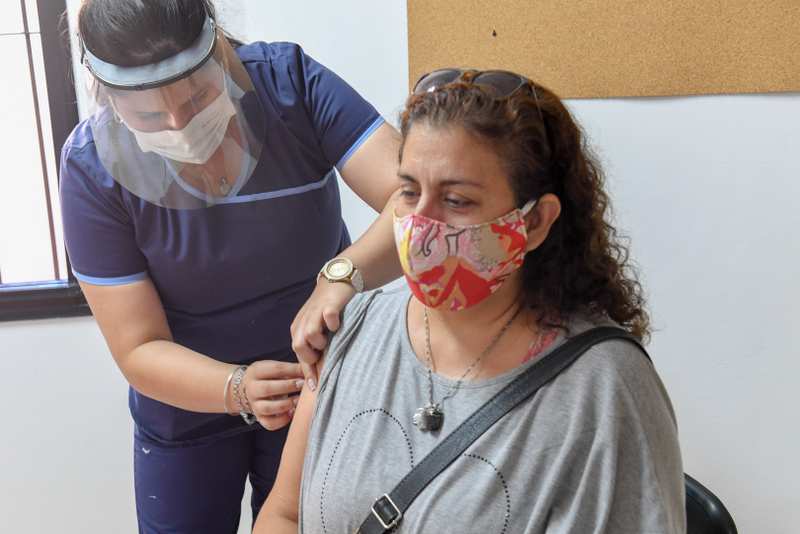 Los docentes de San Fernando ya se vacunan contra el Covid-19