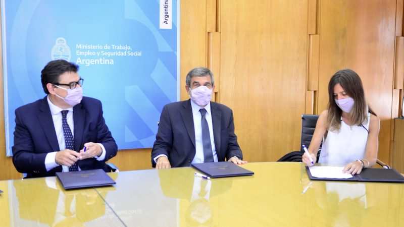 Se firmó resolución que establece beneficios jubilatorios para el personal vinculado a actividades Técnico – Científicas