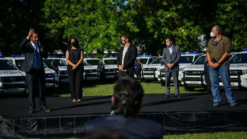 Sujarchuk, Kicillof y Berni presentaron nuevos patrulleros para reforzar la seguridad del distrito