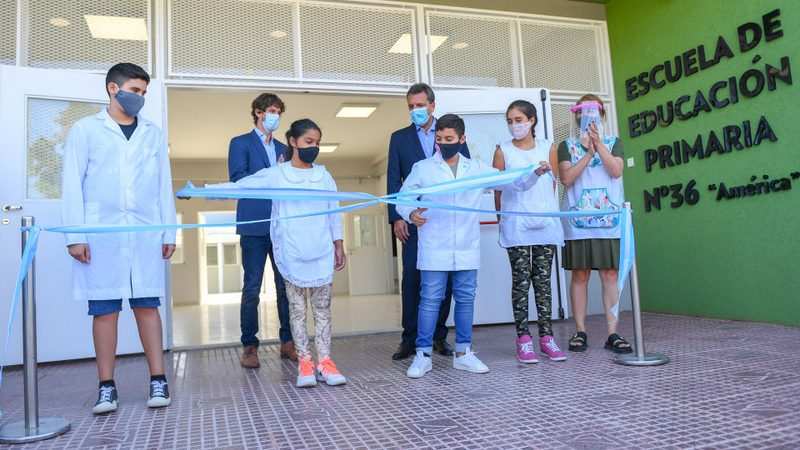 Juan Andreotti y Sergio Massa inauguraron las renovadas Escuelas Primaria N°36 y Secundaria N°11