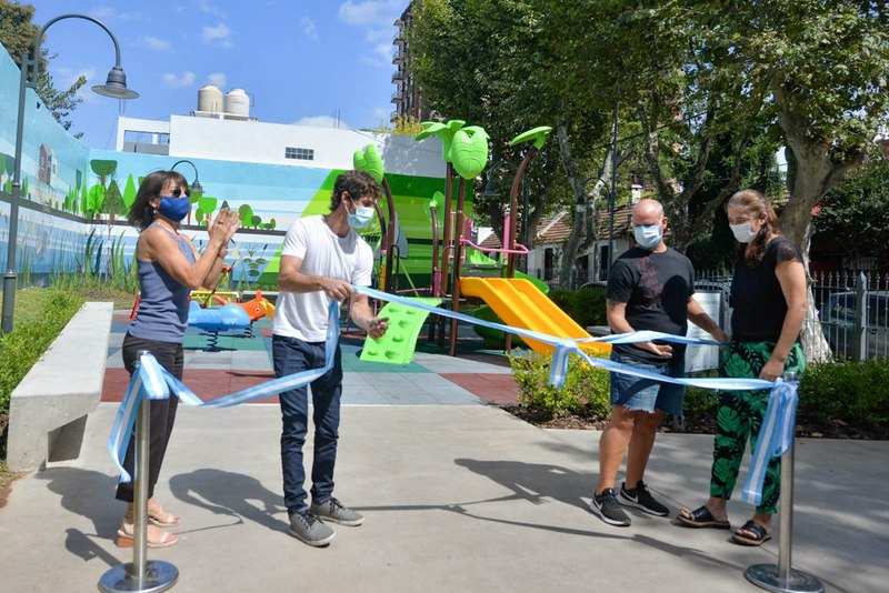 Juan Andreotti inauguró la modernización de la ´Plaza De los Escritores´ de San Fernando