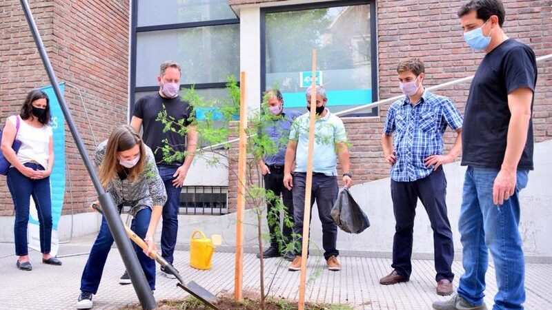 La ANSES participa en la campaña “Plantamos Memoria” de las Abuelas de Plaza de Mayo
