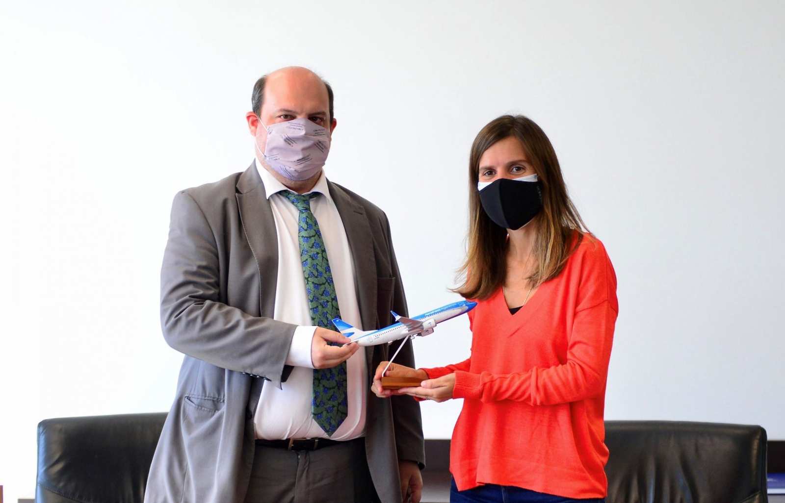 La ANSES y Aerolíneas Argentinas firmaron un convenio para agilizar trámites