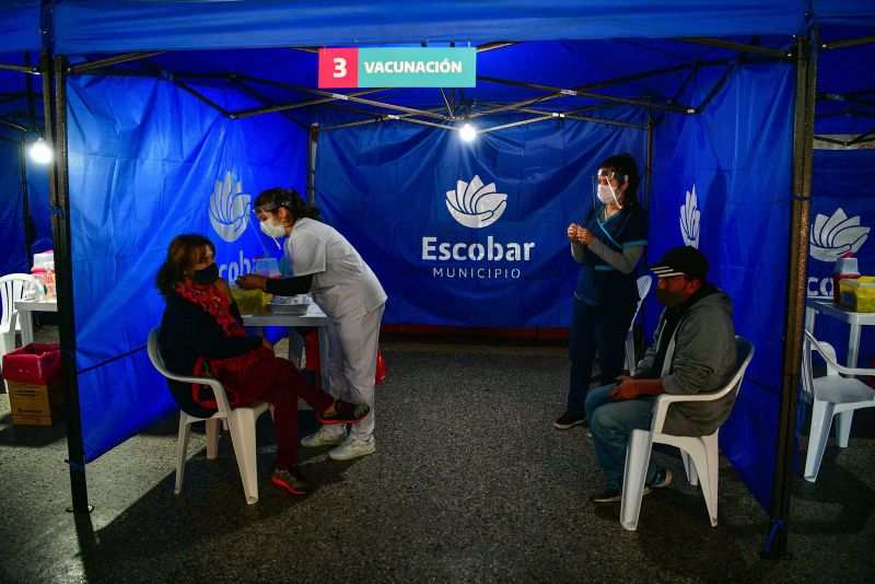 Con la aplicación de más de 50.000 dosis, ya se vacunó contra el Covid-19 al 50% de las personas anotadas en el partido de Escobar