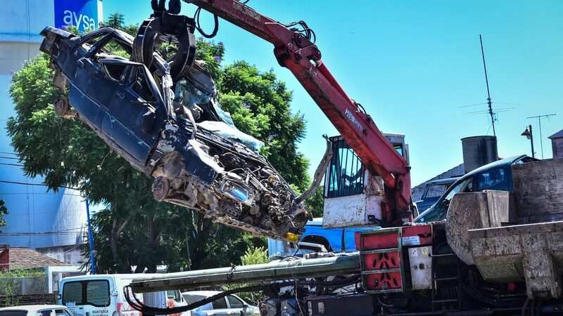 El Municipio finalizó con las tareas de compactación, descontaminación y disposición final de vehículos y chatarra abandonada