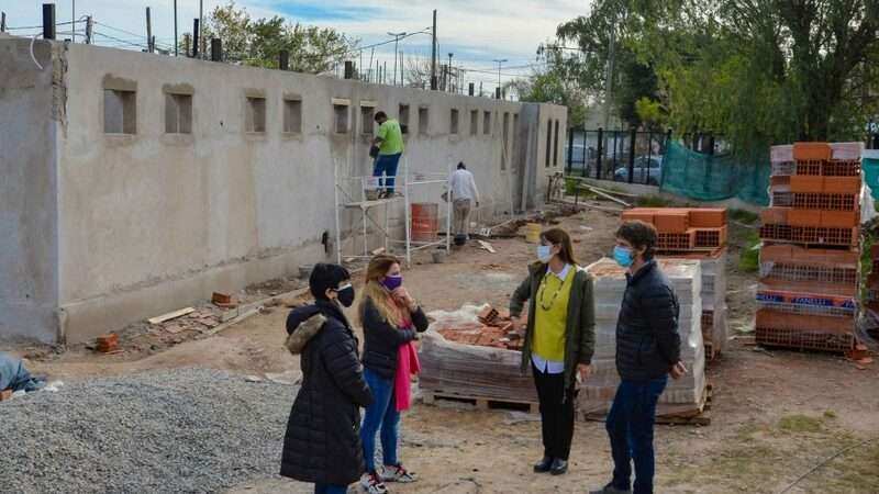 Juan Andreotti recorrió el avance de obra de la segunda Escuela de Oficios de San Fernando