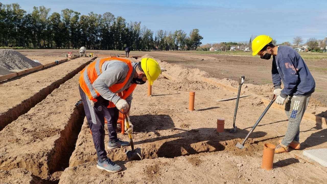 Exaltación, comenzó la Construcción de los Vestuarios del Polideportivo