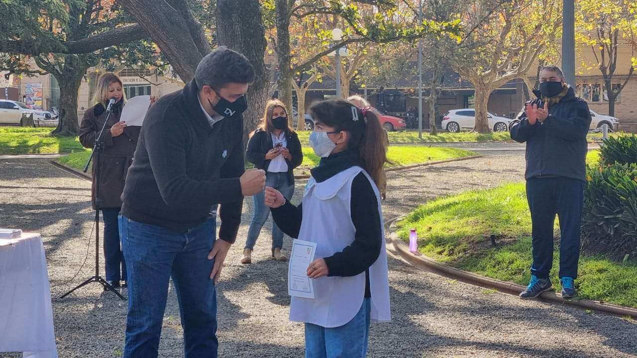 Exaltación, los Alumnos prometieron Lealtad a la Bandera