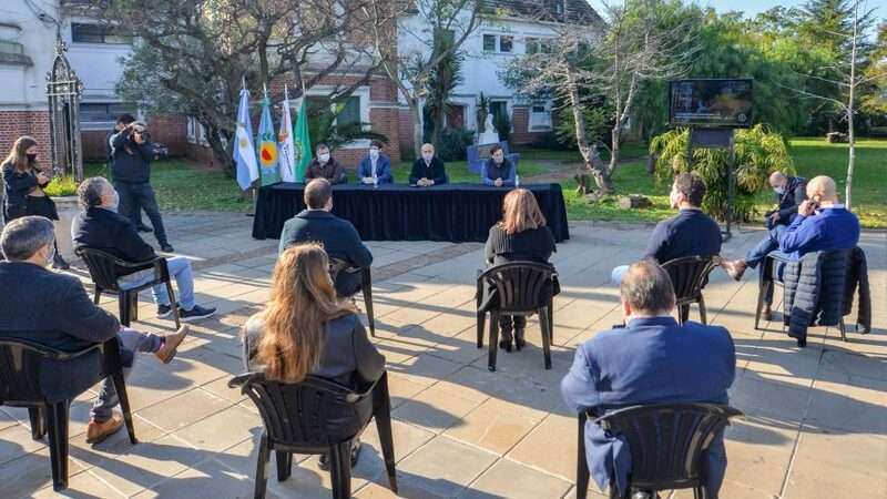 San Fernando y UNLu acordaron mejorar las instalaciones de la Universidad y cuidar la Reserva Ecológica Educativa que será para todos