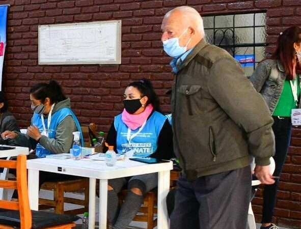 Se otorgará un subsidio a nueve centros de jubilados del partido de Escobar afectados por la pandemia