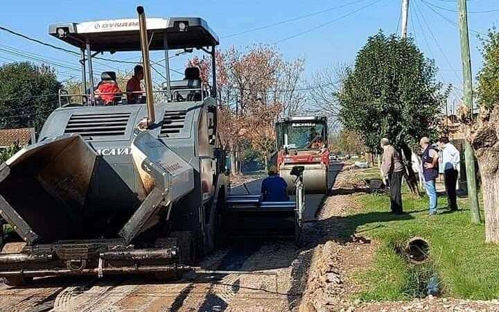 La Municipalidad de Escobar continúa con los trabajos de pavimentación, bacheo, estabilizado y mejoramiento del espacio público