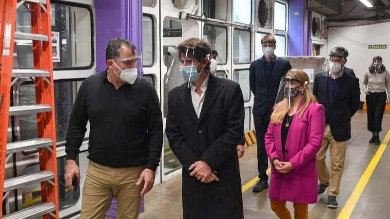 Juan Andreotti recorrió la planta de Avon en Victoria