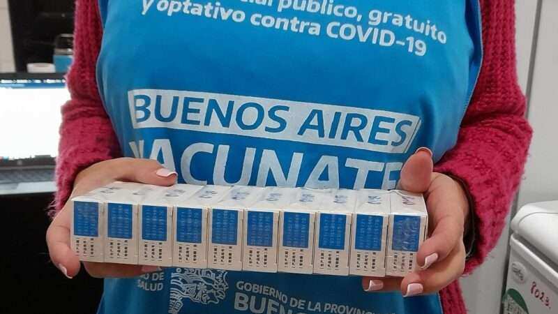 Exaltación, llegaron 900 Vacunas al Complejo Andrés Salgado