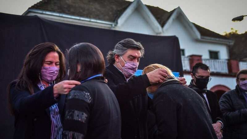 Emotivo acto de entrega de diplomas a 120 egresados y egresadas de diferentes carreras que se cursan en el Polo de Educación Superior de Escobar