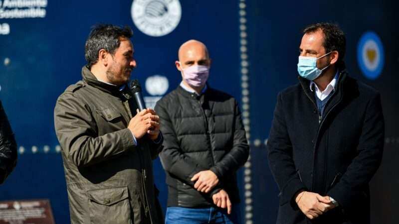 Ariel Sujarchuk y Juan Cabandié inauguraron el primer biodigestor del distrito en el barrio Lambertuchi 