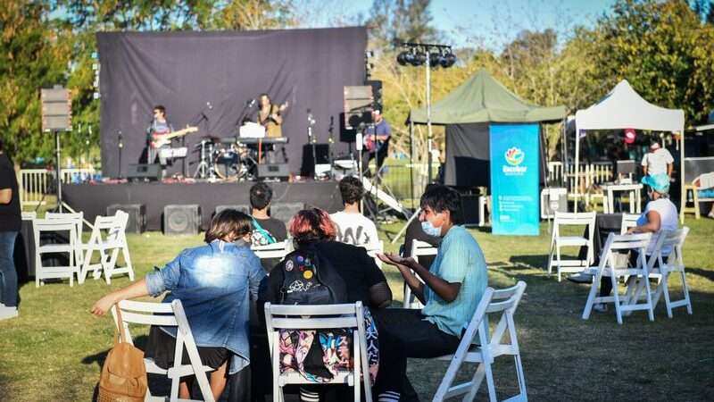 La Municipalidad de Escobar realizará una Peatonal Joven con bandas en vivo y puestos a cargo de estudiantes de la secundaria próximos a egresar