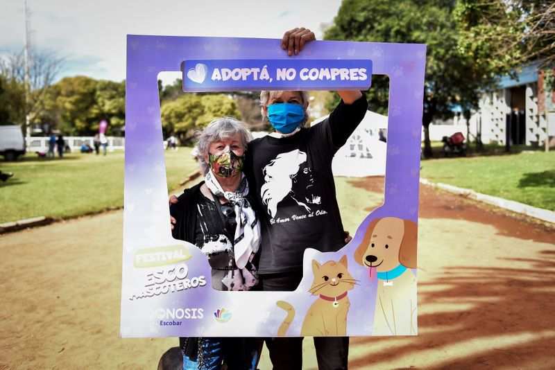 Ariel Sujarchuk recorrió el festival de concientización sobre adopción y tenencia responsable de mascotas 