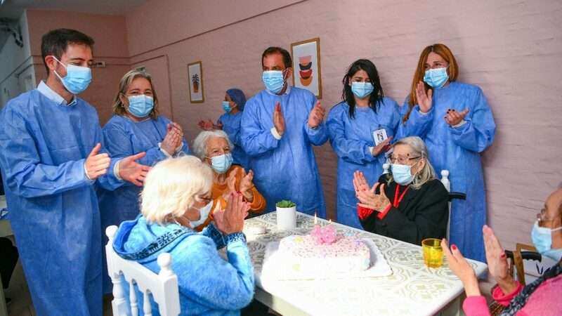 Ariel Sujarchuk supervisó las nuevas obras de refacción y celebró el 48º aniversario del Hogar de Ancianas Eva Perón