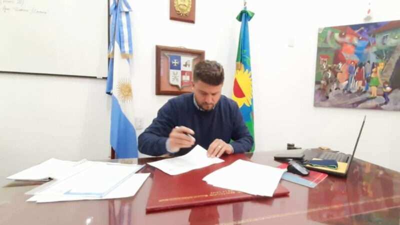 Nanni firmó convenio para el mejoramiento de la Avenida San Martín de Los Cardales