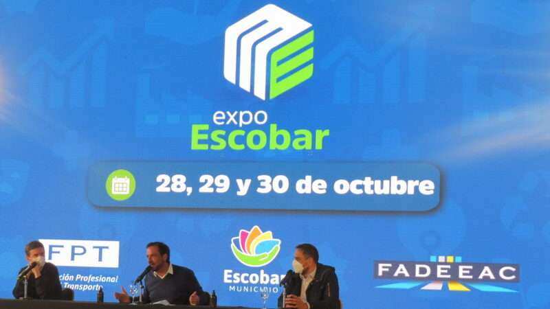 Ariel Sujarchuk presentó Expo Escobar junto a los ministros Juan Cabandié y Augusto Costa