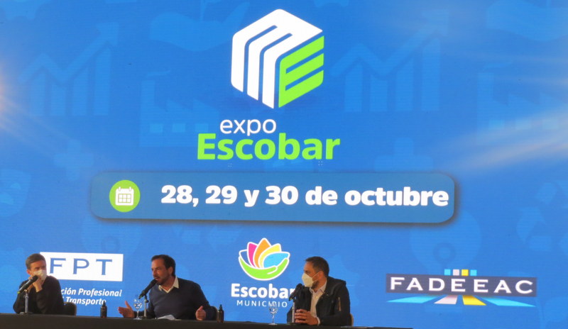Ariel Sujarchuk presentó Expo Escobar junto a los ministros Juan Cabandié y Augusto Costa