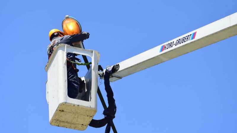 La Municipalidad de Escobar reparó 387 puntos de luz e instaló 46 equipos nuevos