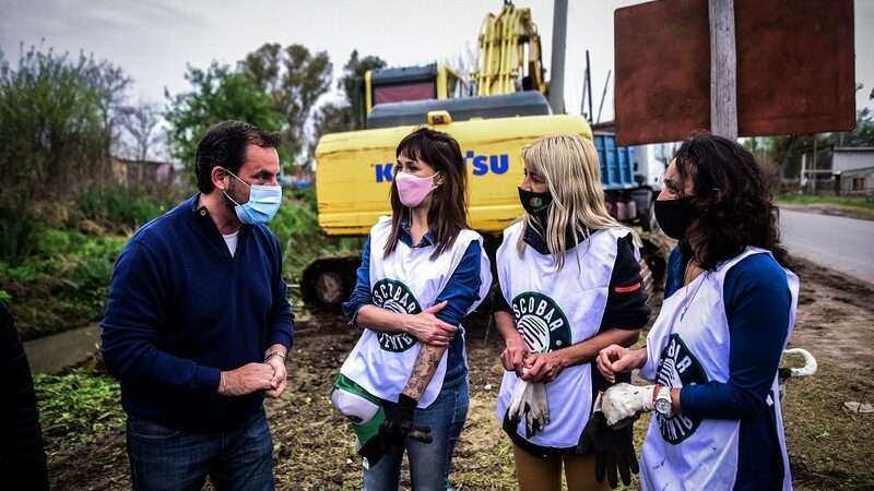 Ariel Sujarchuk supervisó las jornadas comunitarias de concientización ambiental y limpieza del espacio público en distintas localidades del partido 