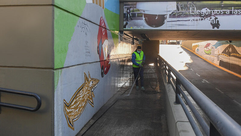San Fernando realiza limpieza semanal de túneles para mantener en condiciones los accesos a la ciudad