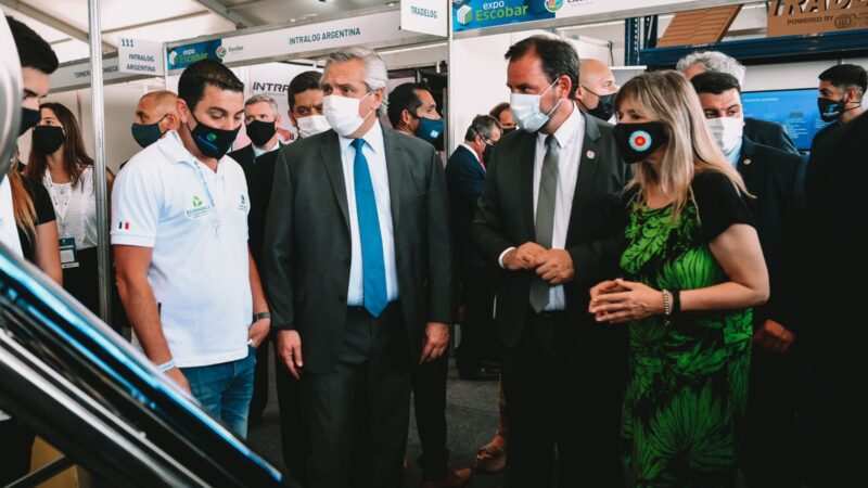 Alberto Fernández, Axel Kicillof y Ariel Sujarchuk, en el inicio de Expo Escobar, el multievento de negocios más grande de la Argentina que reúne a más de 500 industriales, empresarios y desarrolladores