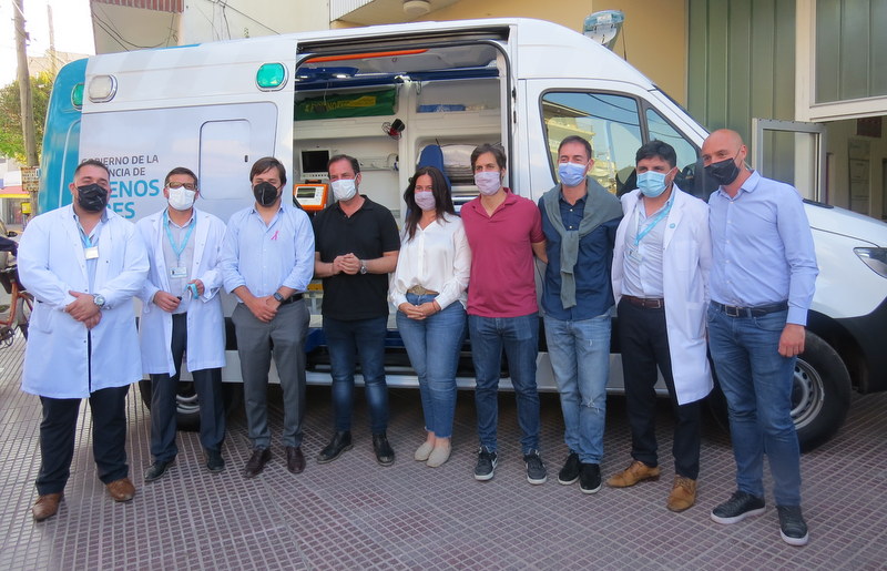 El Ministerio de Salud , entregó una ambulancia de Alta Complejidad al Hospital Erill